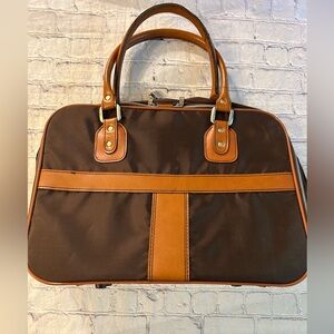 VINTAGE AIRWAY INDUSTRIES MADE IN TAIWAN BROWN/CARMEL NYLON VINYL CARRY BAG